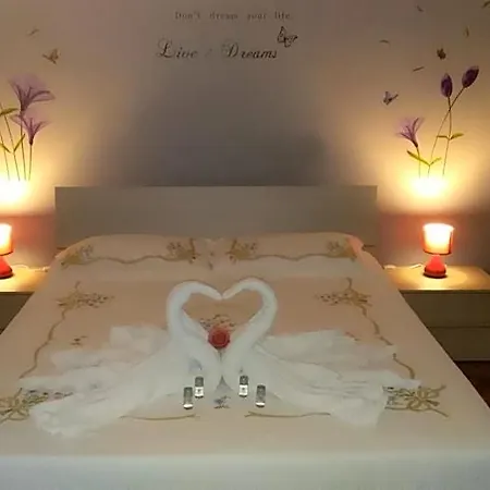 Al Centro Di 3* Lecce